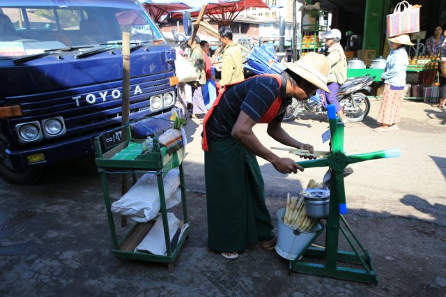 Zuckerrohrsaftverkäufer, Taunggyi