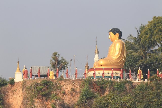 Buddhafigur, Sagaing