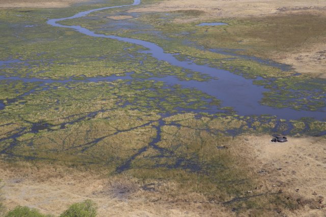 Flug über das Okavango-Delta