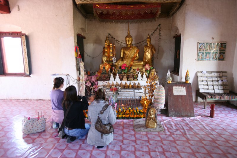 Buddha-Altar, Wat May