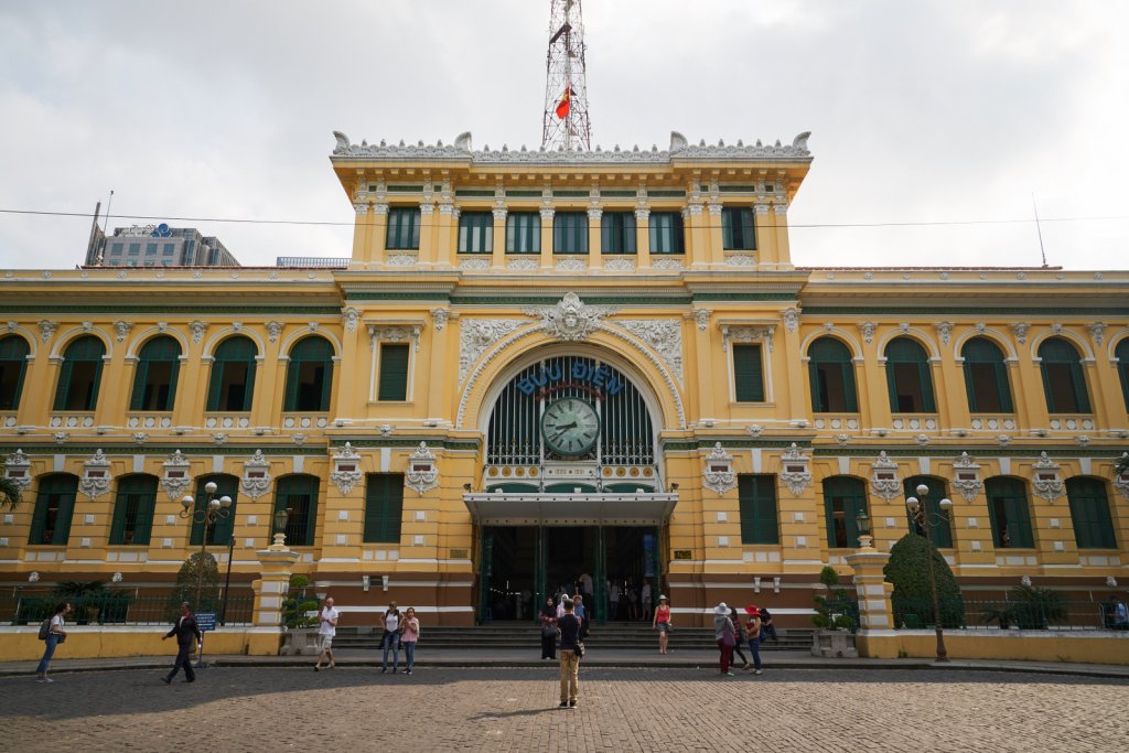 Post, Saigon